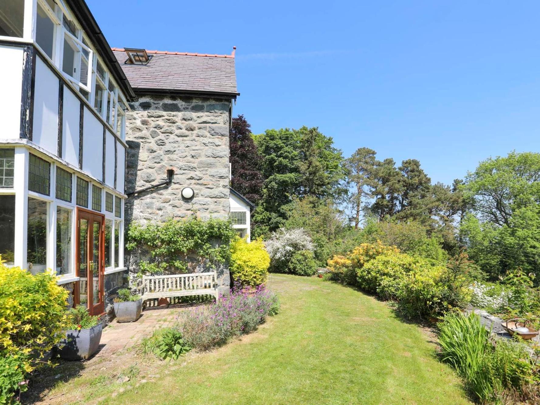 Villa Ty'N Y Cae Llanbedr-y-cennin Exterior foto